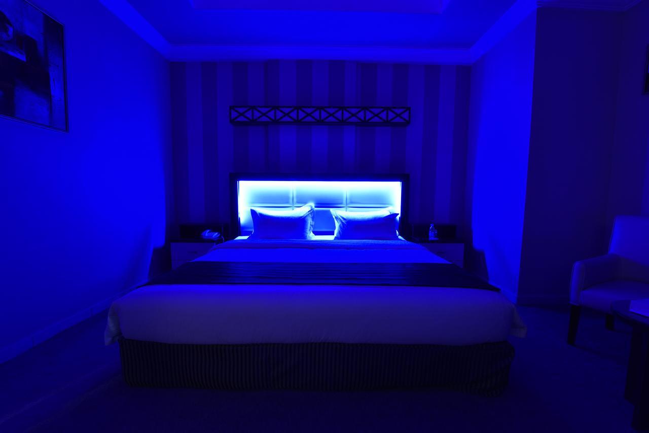 Blue Night Hotel เจดดาห์ ภายนอก รูปภาพ