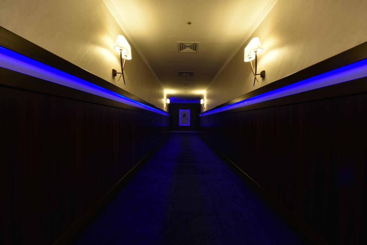Blue Night Hotel เจดดาห์ ภายนอก รูปภาพ