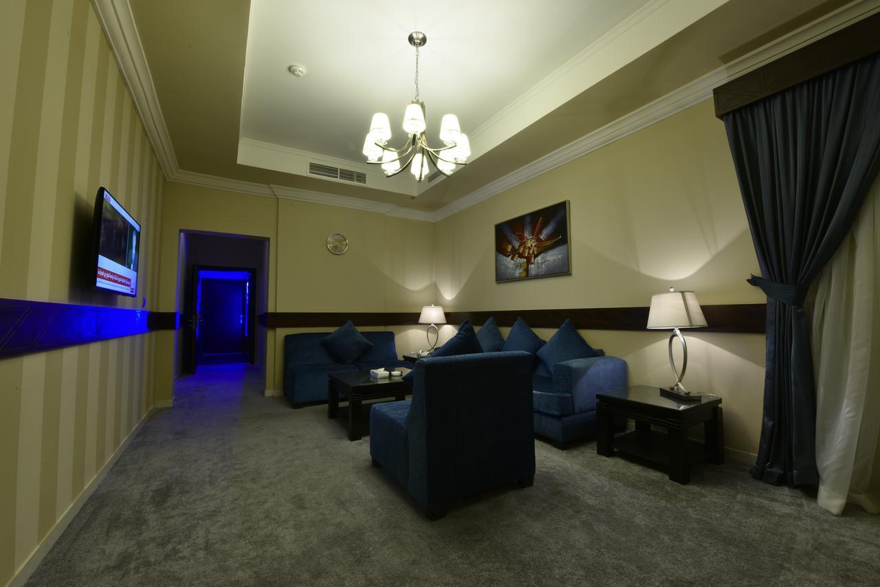 Blue Night Hotel เจดดาห์ ภายนอก รูปภาพ