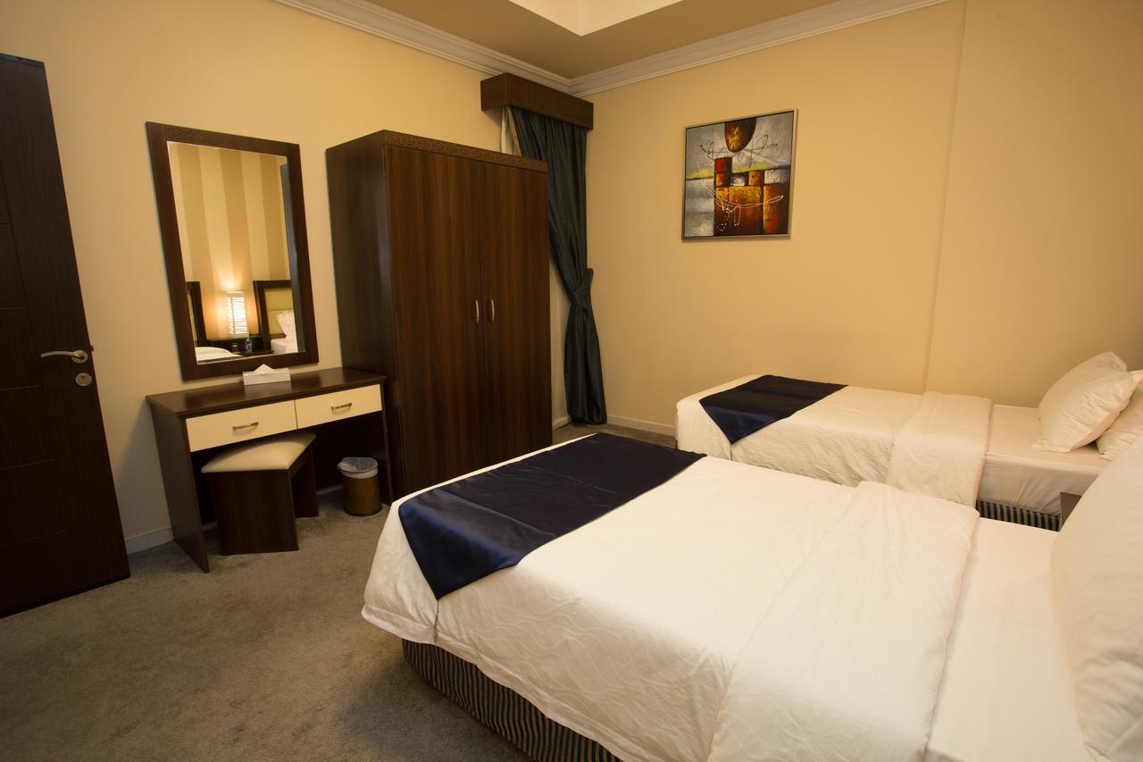 Blue Night Hotel เจดดาห์ ภายนอก รูปภาพ